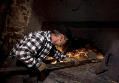 Des mets et des mots, Quizz gourmand - visite guidée_Plagne-Montalbert - Four à pain communal - Longefoy s/ Aime Des mets et des mots, Quizz gourmand - visite guidée_Plagne-Montalbert - Four à pain communal - Longefoy s/ Aime